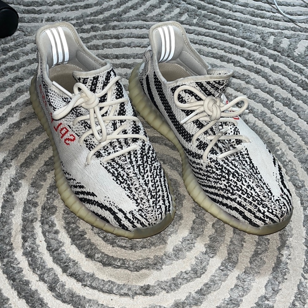 YEEZY 350 ZEBRA